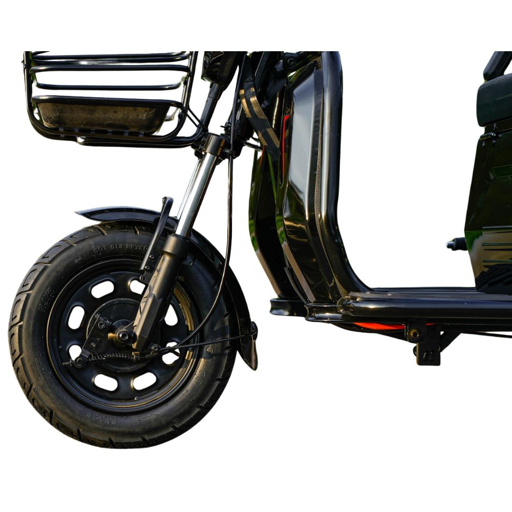 Электроскутер WHITE SIBERIA SIBTRIKE MAX 2000W 2025 Электроскутер WHITE SIBERIA SIBTRIKE MAX 2000W 2025