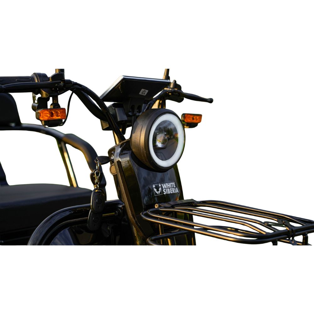 Электроскутер WHITE SIBERIA SIBTRIKE MAX 2000W 2025 Электроскутер WHITE SIBERIA SIBTRIKE MAX 2000W 2025