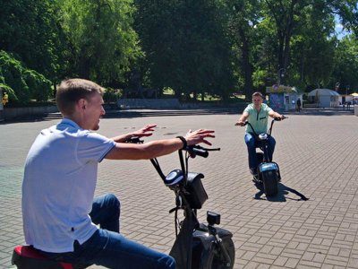 Электросамокат, который проезжает 40 км и заряжается, как мобильник