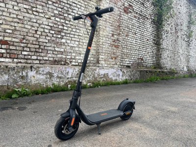 SEGWAY-NINEBOT Kickscooter F2 Pro — тест на неровной дороге, подъёмах и городских скоростях SEGWAY-NINEBOT Kickscooter F2 Pro — тест на неровной дороге, подъёмах и городских скоростях